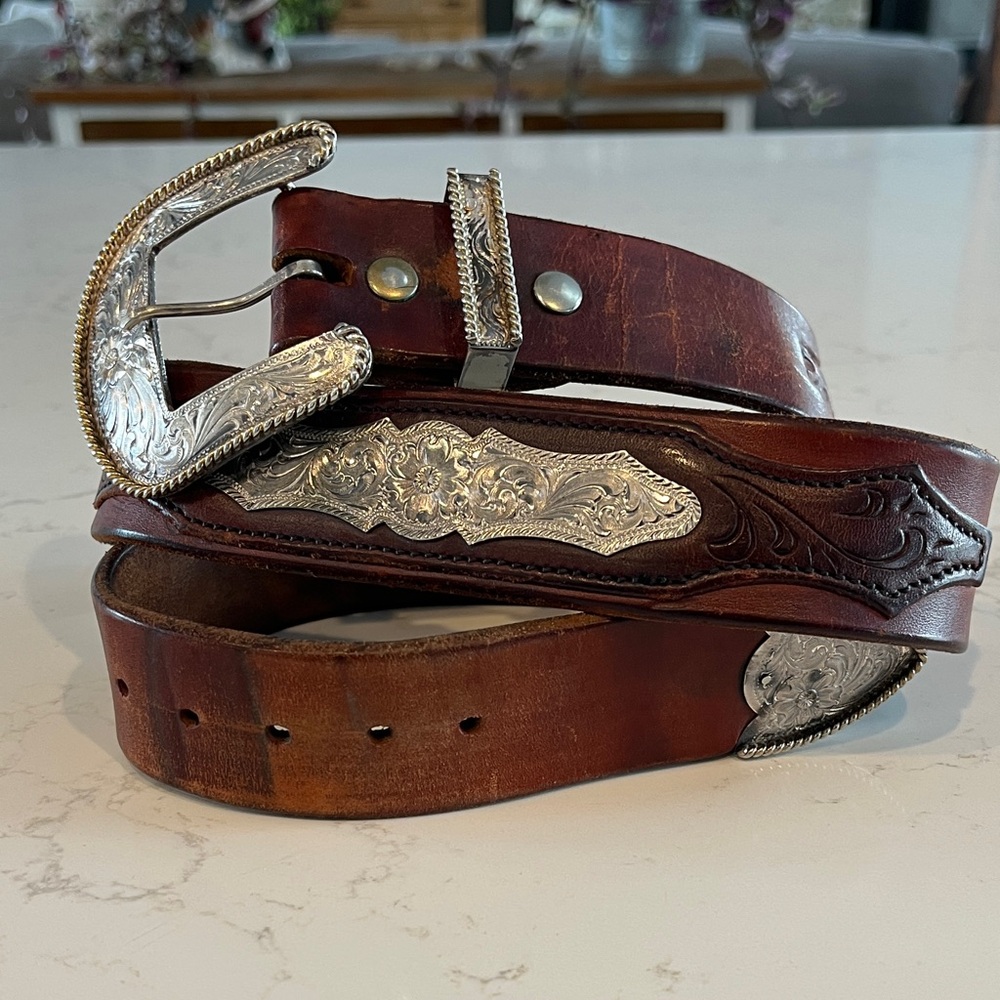 Custom vintage belt Montana Silversmith’s hardware size 34(approximately)